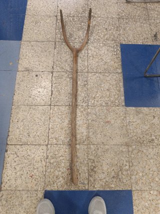 Horca de madera antigua