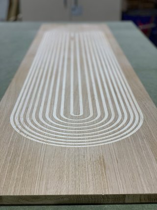 MUEBLE BAJO TELEVISIÓN EN MADERAS NATURALES
