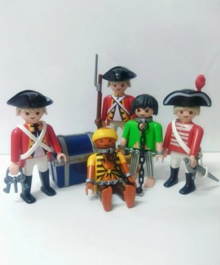 Prisioneros piratas de playmobil