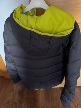 Cazadora Decathlon Gris Talla M con Capucha