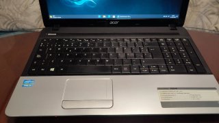 Portátil Acer TravelMate i3 8Gb 500Gb Win11