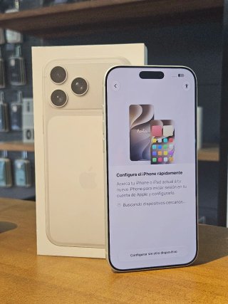 IPHONE 17 PRO MAX 256GB PLATA BATERIA 100%