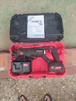 Sierra de Sable Parkside 20V