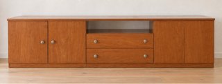 Mueble de TV de madera