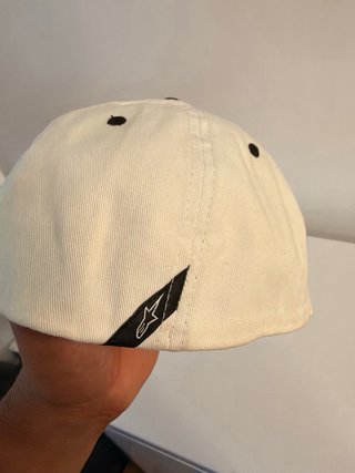 Gorra Fox Negra y Blanca