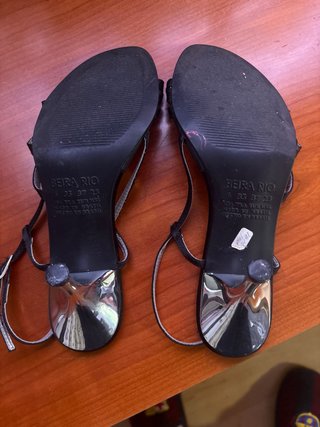 Sandalias de tacón negras con estrás Talla 37