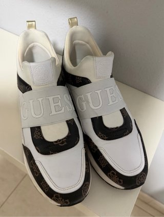 Zapatillas Guess Mujer Marrón y Blanco
