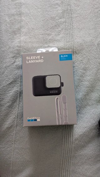 Funda y Lanyard GoPro Negro