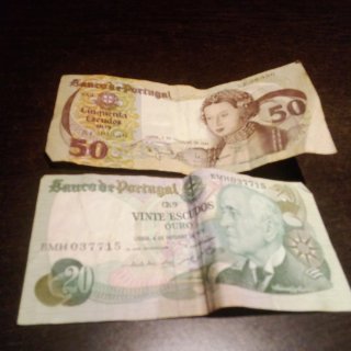 2 Billetes Antiguos de Escudos Portugueses