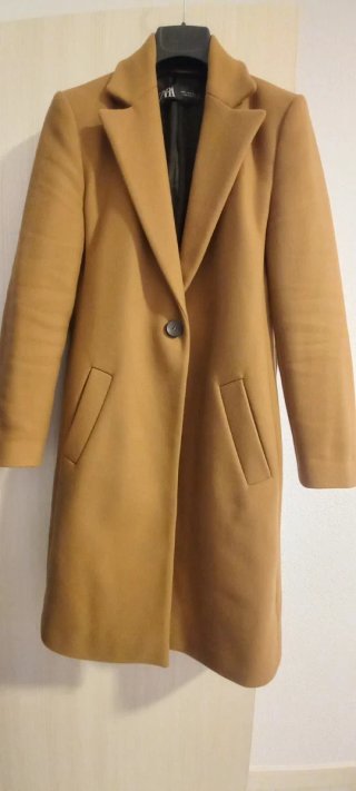 Abrigo Zara Beige