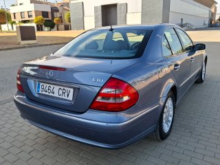 Mercedes-Benz Clase E 2004