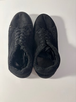 Zapatos abrigados negros