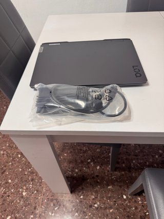 Portátil Gaming Lenovo LOQ RTX 4050 i5