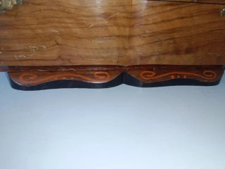 Caja joyero de Música Suiza REUGE - Madera olivo