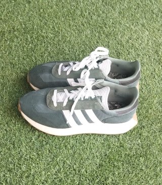 Adidas Retropy E5 Talla 45 1/3