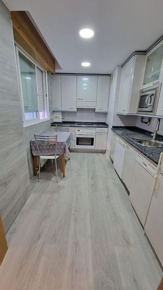Piso en alquiler en Hospital - G3 - G2 en Burgos