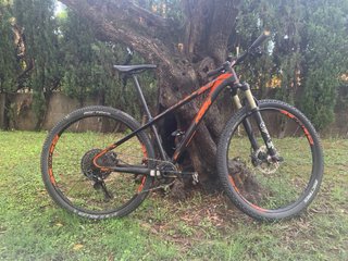 Bicicleta de Montaña KTM 29 con Horquilla FOX