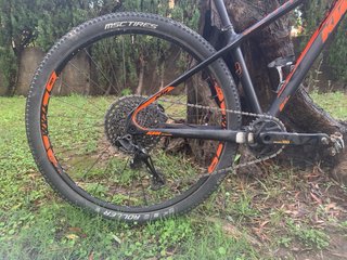 Bicicleta de Montaña KTM 29 con Horquilla FOX