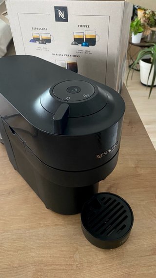 Cafetera Nespresso Vertuo Pop Negra nueva