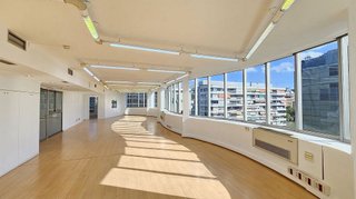 Oficina en alquiler en Les Corts en Barcelona