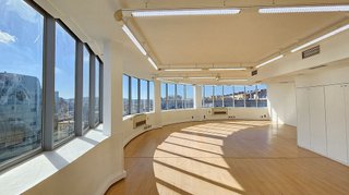 Oficina en alquiler en Les Corts en Barcelona