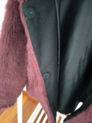Chaquetón de pelo Stradivarius granate