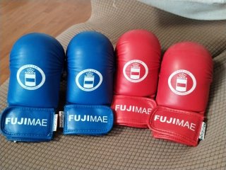 2 pares de Guantes de Karate Fujimae Talla S