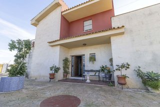 Chalet en venta en Carretera de Sevilla a Utrera en Alcalá de Guadaira