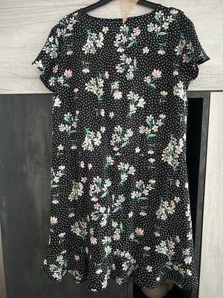 Vestido negro estampado flores Primark