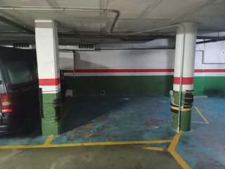 Garaje en alquiler en Montigalà -Sant Crist en Badalona