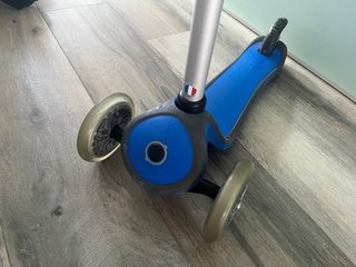 Patinete Globber 3 Ruedas Azul