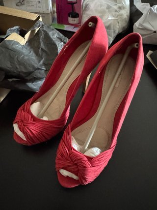 Zapatos tacón ZARA rojos talla 38