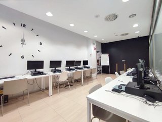 Local comercial en alquiler en Milagrosa en Pamplona