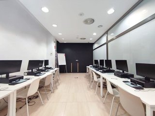 Local comercial en alquiler en Milagrosa en Pamplona