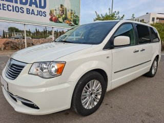Lancia Voyager 2012