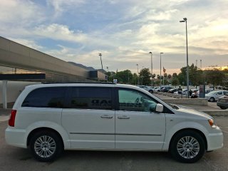Lancia Voyager 2012