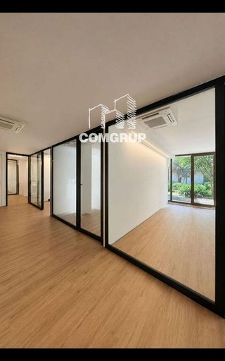 Local comercial en alquiler en Sant Antoni en Barcelona
