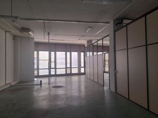 Local comercial en alquiler en Centre en Hospitalet de Llobregat, L´