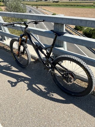 Bicicleta de Montaña Nukeproof Mega 275 RS CAMBIO