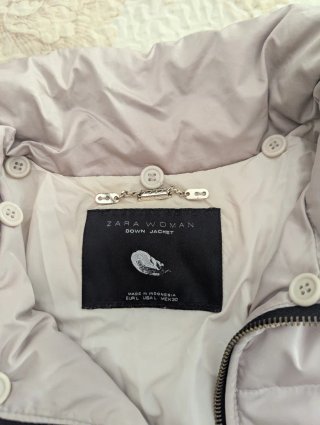 Cazadora acolchada Zara mujer beige