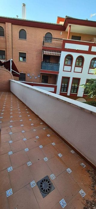 Piso en alquiler en Huerta de la Reina - Trassierra en Córdoba