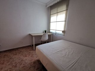 Piso en alquiler en Polígonos - Recinto Ferial Cortijo de Torres en Málaga