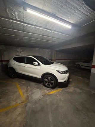 Garaje en venta en Santa Eugènia en Girona