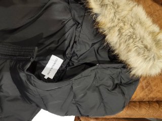 Chaqueta de plumas Calvin Klein negra