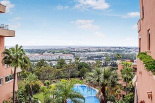Piso en alquiler en Los Naranjos en Marbella