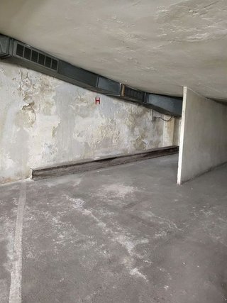 Garaje en alquiler en Can Baró en Barcelona