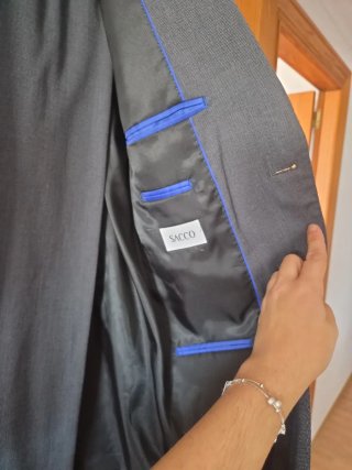 Traje Gris Clásico talla 42 pantalón, chaqueta 48
