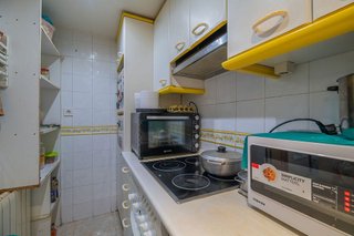 Piso en venta en Pradolongo en Madrid