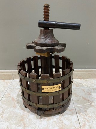 Prensa de madera antigua