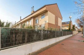 Casa adosada en venta en La Garena en Alcalá de Henares